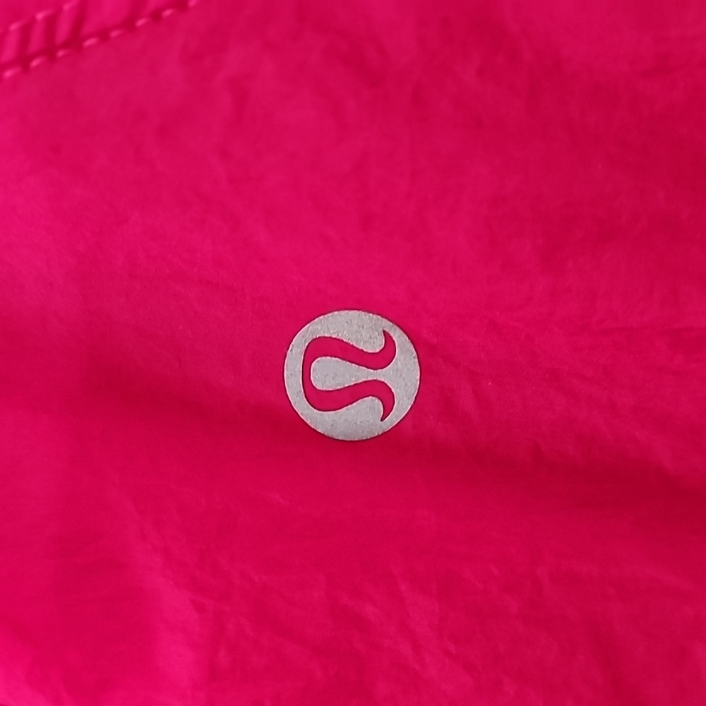 Lululemon License to Train Lightweight Jacket in Passionate EUC - Picture 3 of 5